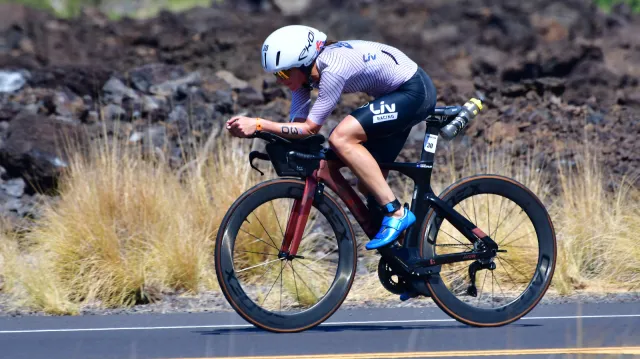 Ironman pro triatlonistky ovládla Charlesová-Barclayová