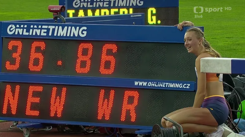 Světový rekord Nizozemky Bolové v závodě na 300 metrů překážek žen