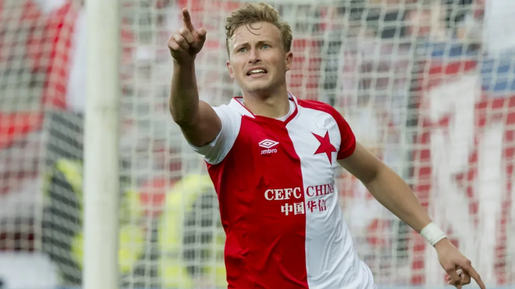 Antonín Barák se raduje z gólu