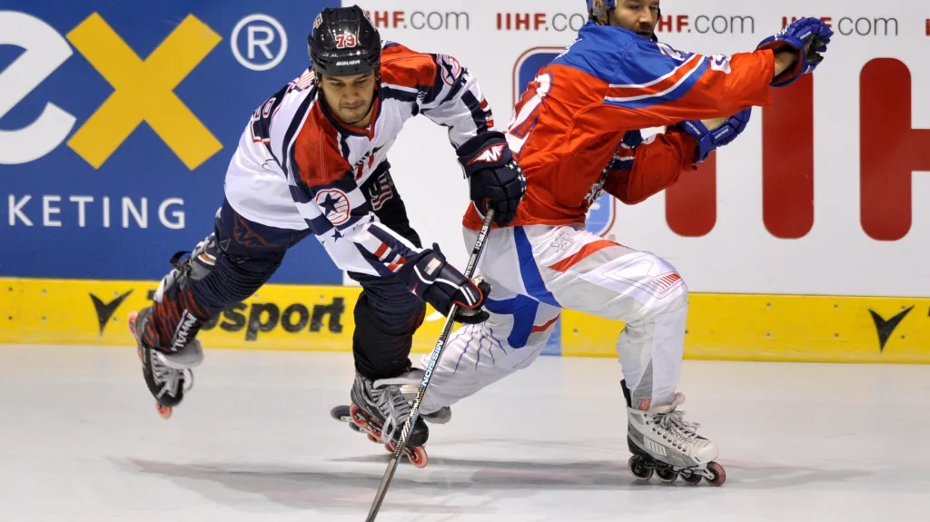 Český inlinista Patrik Šebek v utkání proti USA