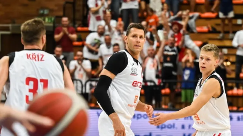 Benda se rozloučil s kariérou, zahrál si i se synem