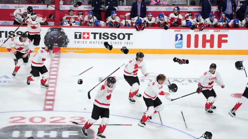 Kanadská radost a český smutek po finále juniorského šampionátu v Halifaxu