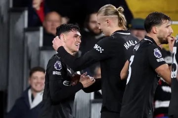 Phil Foden a Erling Haaland slaví branku Manchesteru City