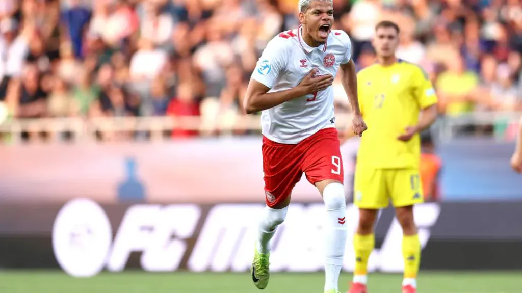 Dánové otočili utkání s Ukrajinou