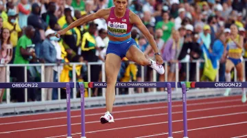 Světový rekord McLaughlinové v běhu na 400 metrů překážek