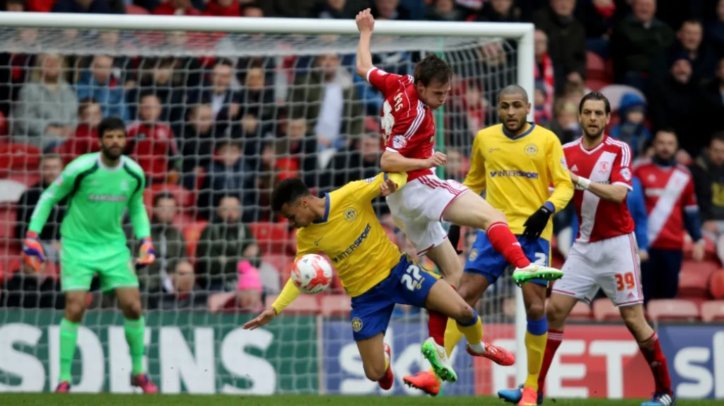 Tomáš Kalas (nejvýše) v dresu Middlesbrough