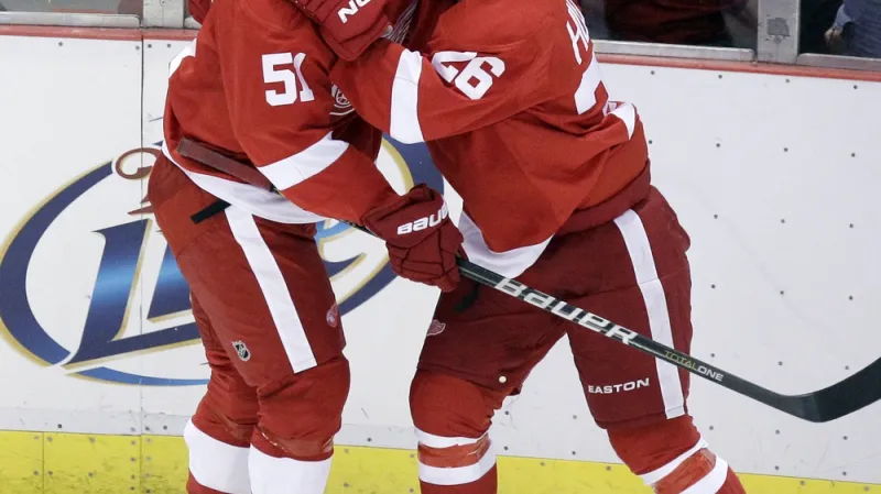 Jiří Hudler se raduje z gólu