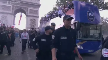 Paříž vítala fotbalové mistry světa