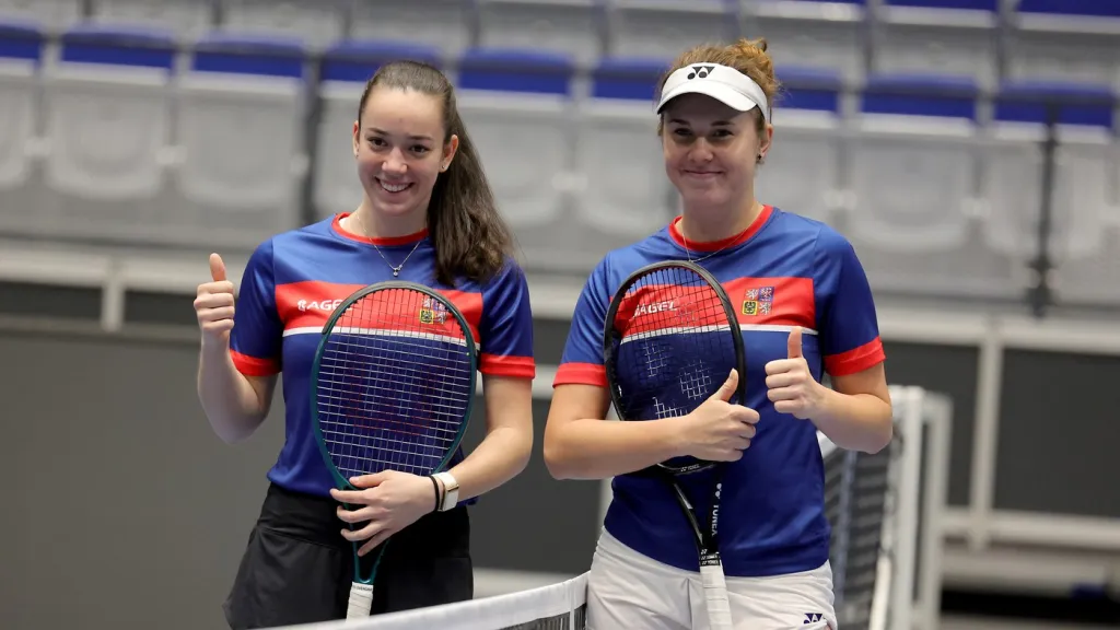 Zleva Tereza Valentová a Linda Nosková