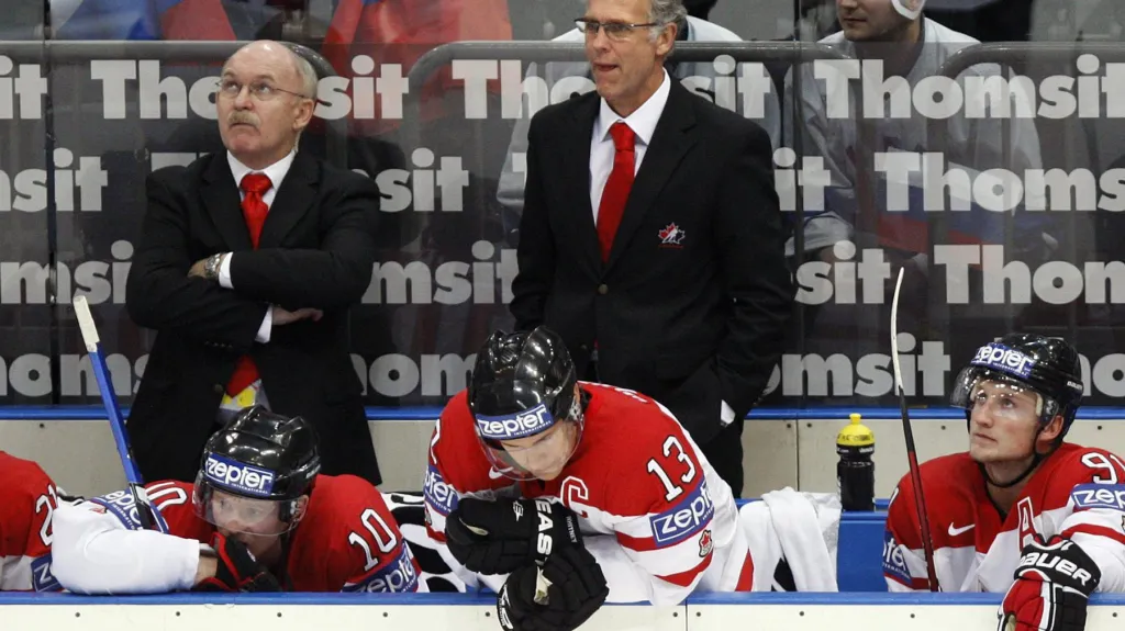 Lavička kanadského týmu při MS 2010