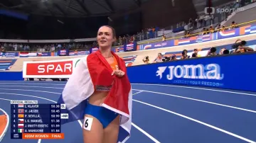 Čtvrtkařské finále s Lurdes Glorií Manuel