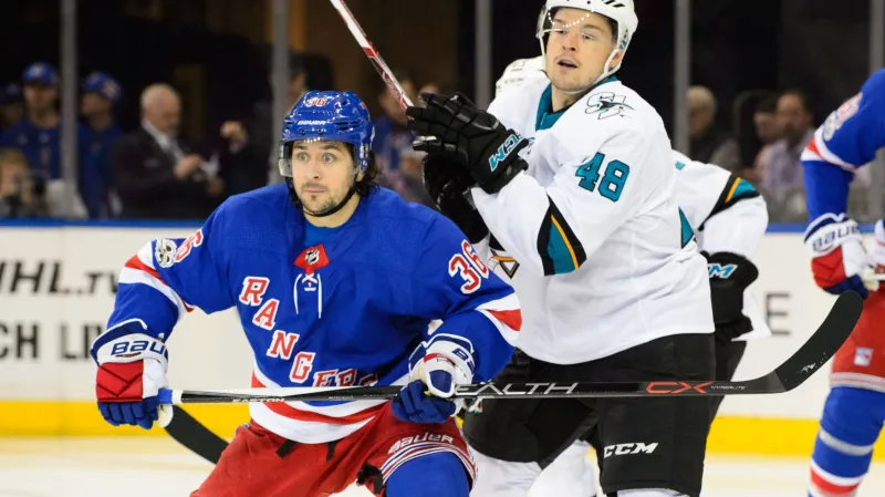 Hertl si připsal asistenci a San Jose porazilo Rangers