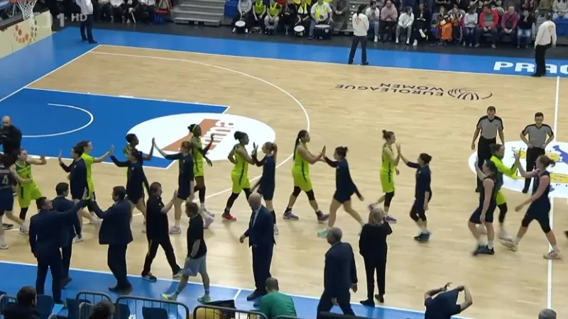 Basketbalistky USK prohrály doma s Fenerbahce