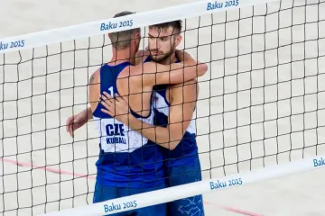 Beachvolejbalisté Kubala a Hadrava