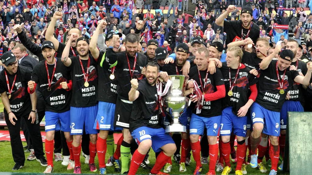 Slavící hráči Plzně