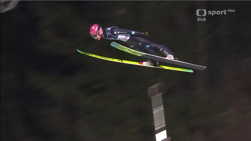 Závěr závodu skokanů na lyžích na SP v Lillehammeru