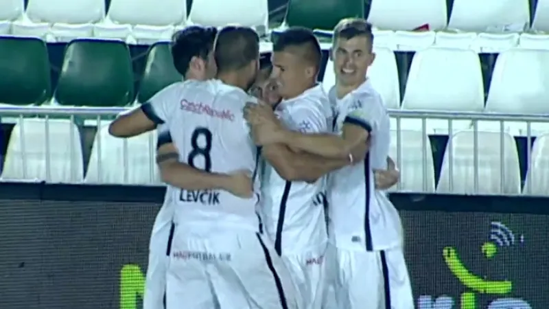 Češi si vyšlápli na MS v malém fotbale na Brazilce