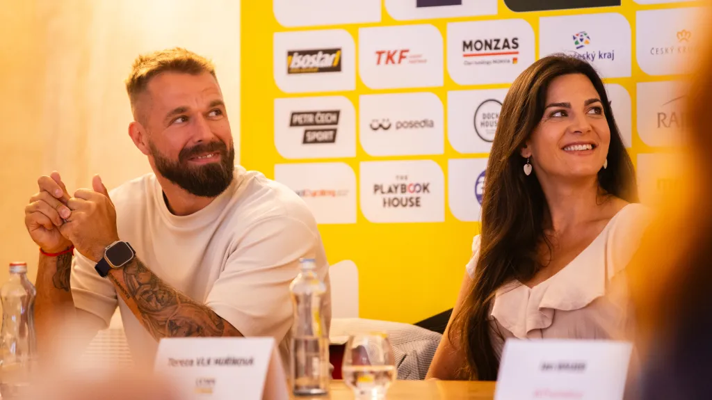 Milan Gulaš a Tereza Vlk Huříková na tiskové konferenci L'Etape Czech Republic by Tour de France