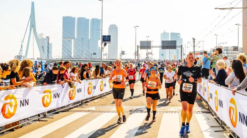 Účastníci rotterdamského maratonu