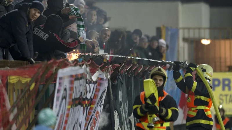 Výtržnosti fanoušků