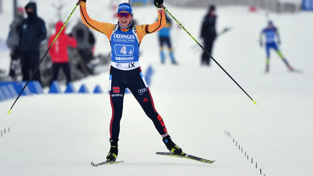 Německá radost v cíli štafet v Oberhofu