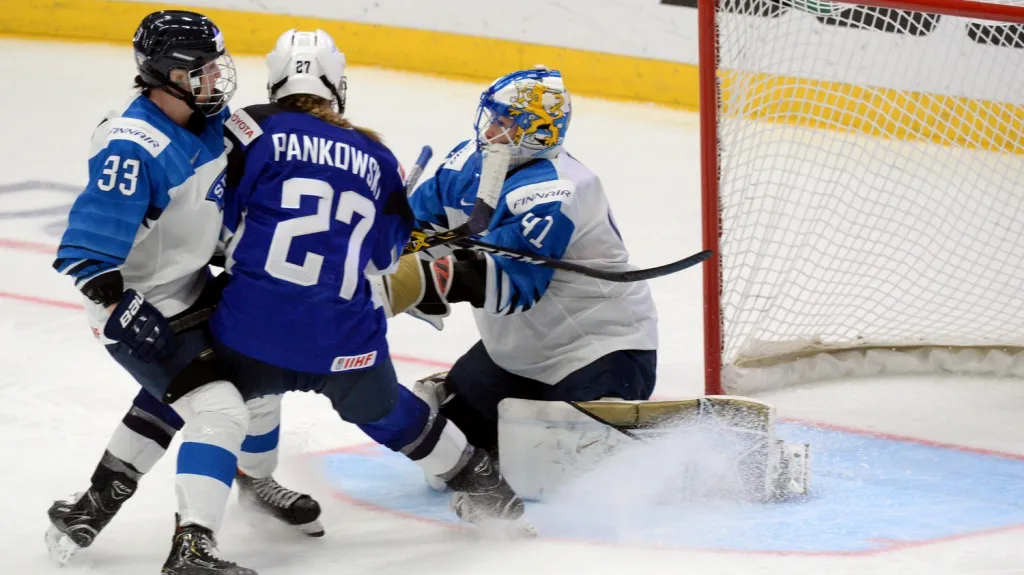 Finále mistrovství světa žen USA - Finsko