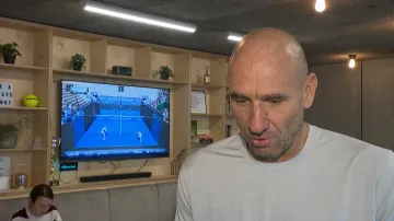 Účastníci MS 2006 bedlivě sledovali hru svých následovníků