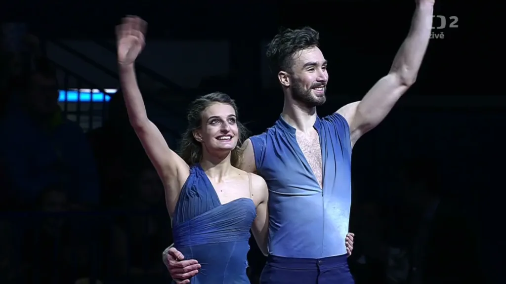 Medailový ceremoniál tanečních párů na ME v Ostravě