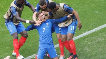 Slavící fotbalisté Francie