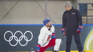 Hokejisté trénovali za zavřenými dveřmi