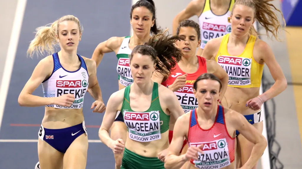 Simona Vrzalová v čele rozběhu na HME v Glasgow