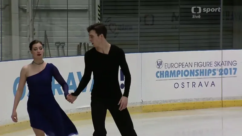 Čeští krasobruslaři v zahraničních službách