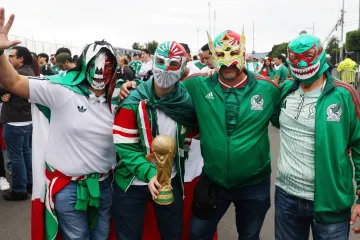 Fanoušci Mexika před zápasem s Českem