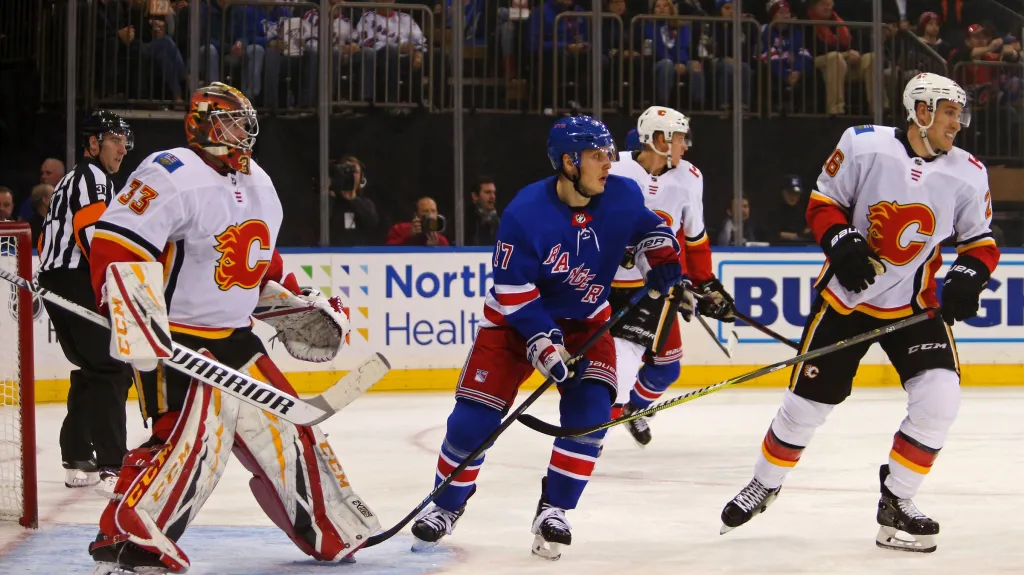 Brankář David Rittich v utkání proti Rangers