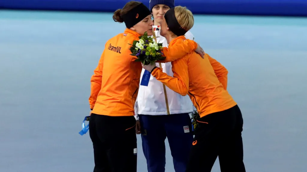 Úspěšná trojice na stupních vítězů