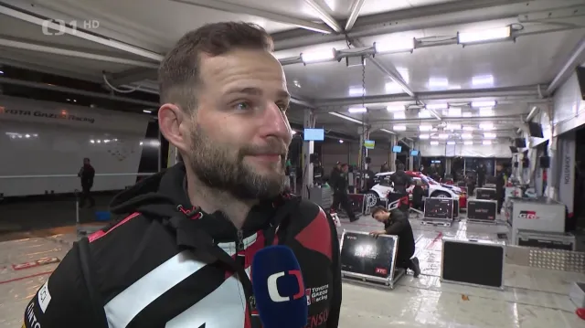 S Toyotou oslavil rallyový titul i český inženýr David Zubíček