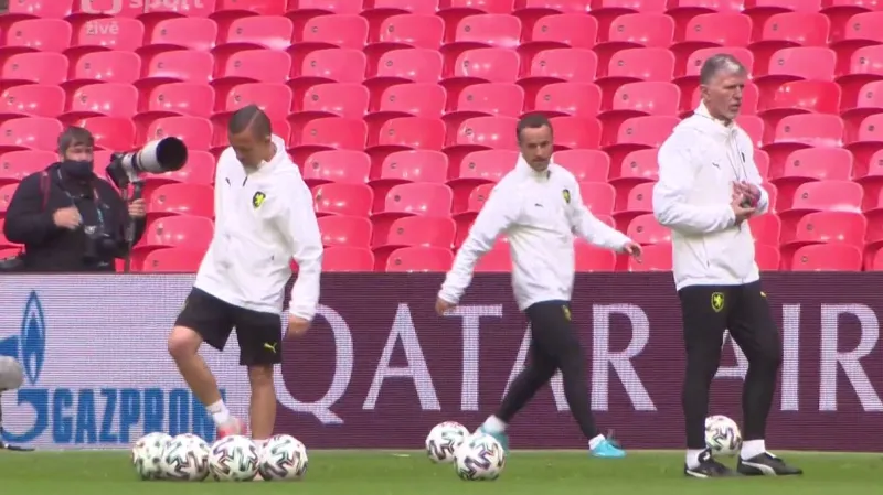 Češi půjdou do utkání s Anglií s jistotou postupu do play-off