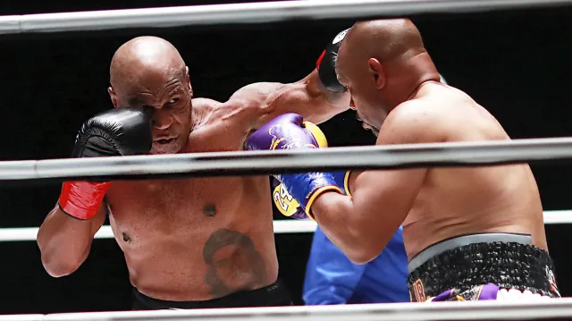 Mike Tyson se vrátil do ringu