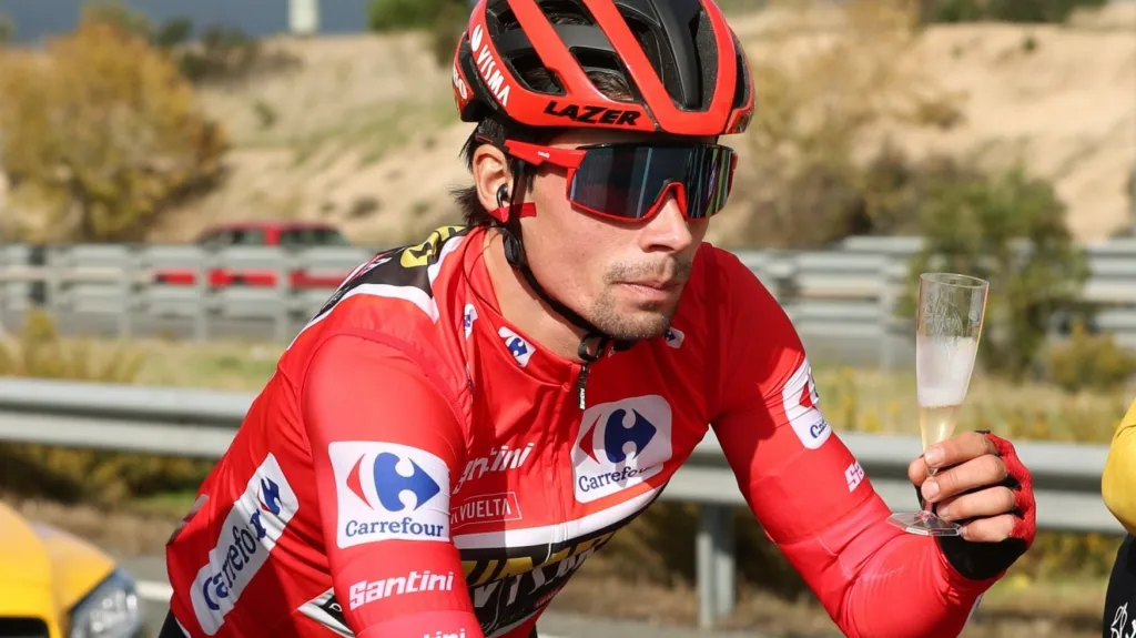 Primož Roglič slaví vítězství na Vueltě