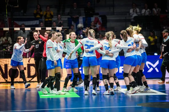 SESTŘIH: Češky nasázely Kubánkám přes 40 gólů a postupují ze skupiny MS