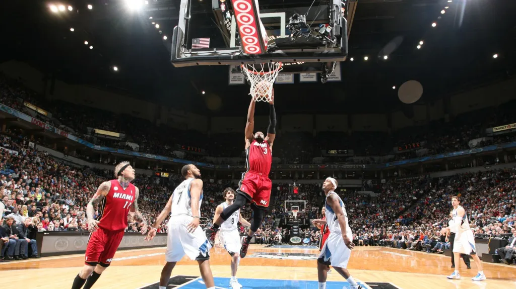 Dwayne Wade zavěšuje