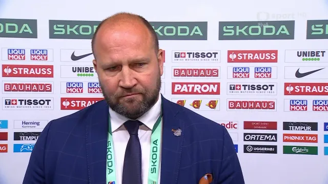 Šlégr: Kämpf nastupuje do letadla směr Evropa. Čtvrtfinále stihne