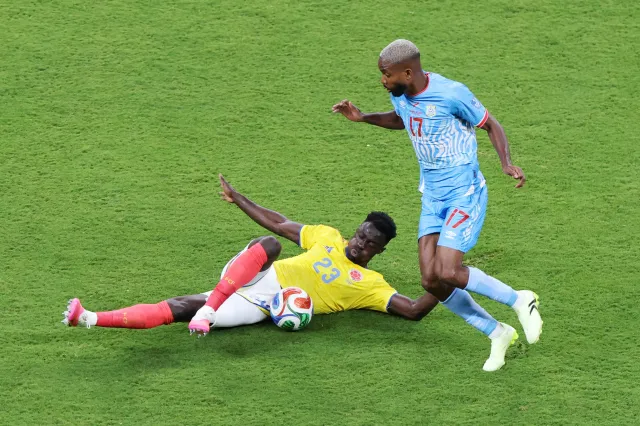 Anglie neprolomila obranu Ghany. Ronaldo přispěl k demolici Uzbekistánu, Chorvati mají první výhru. Kolumbie porazila Kongo