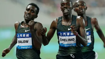 Souboj Birhanu Balewa s Paulem Chelimem o vítězství na 5000 m