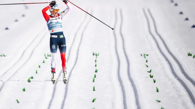 Johaugová vyhrála na MS v Oberstdorfu i třicítku, Razýmová devatenáctá