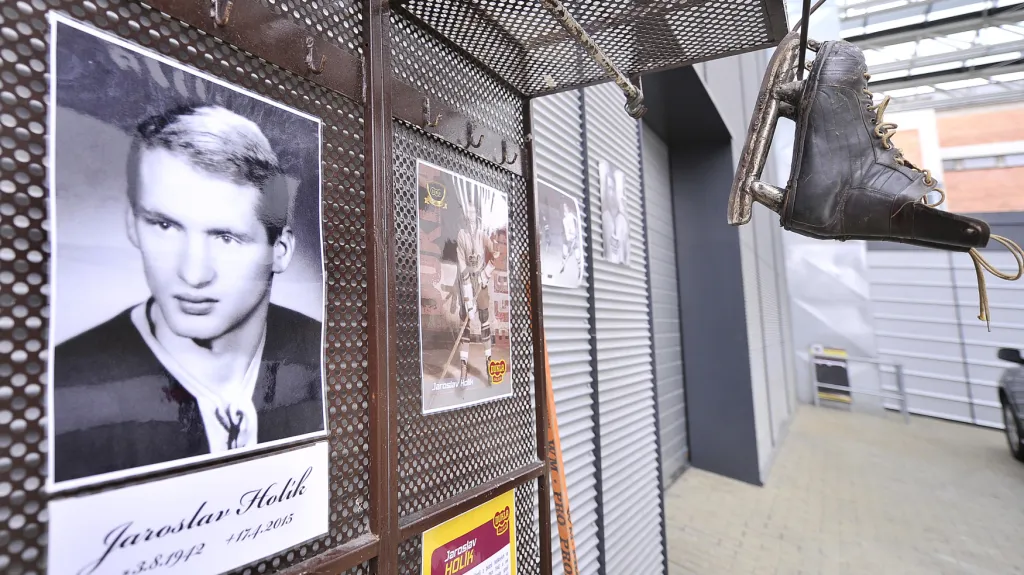 Rozloučení s Jaroslavem Holíkem