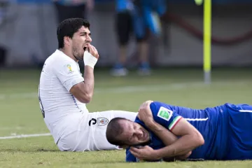 Luis Suárez těsně po incidentu s Giorgiem Chiellinim
