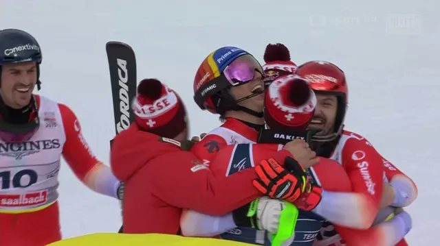 Švýcaři získali v týmové kombinaci všechny medaile