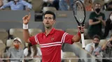 Slavnostní ceremoniál po výhře Djokoviče na Roland Garros