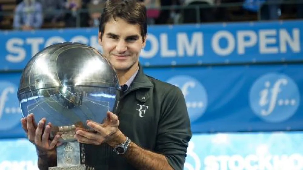 Roger Federer se stockholmskou trofejí